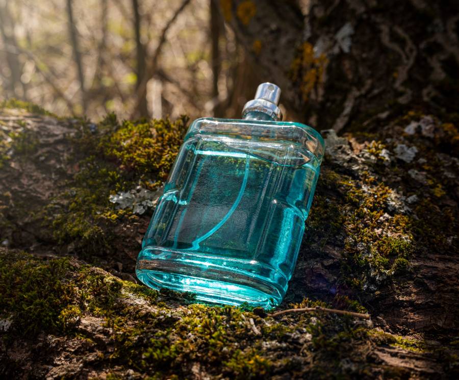 Smell Wild, Even When It’s Hot: Summer Perfume Tricks