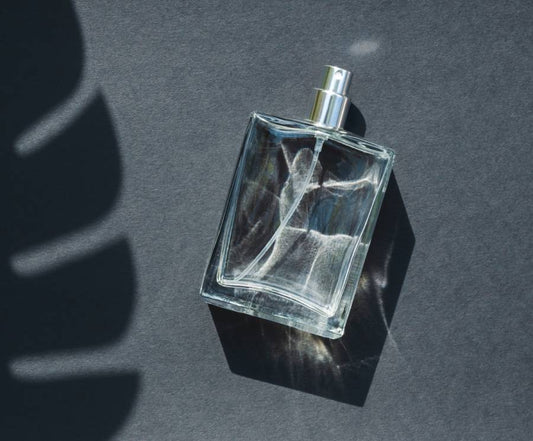 How to Choose the Right Luxury Perfume for Men this Summer